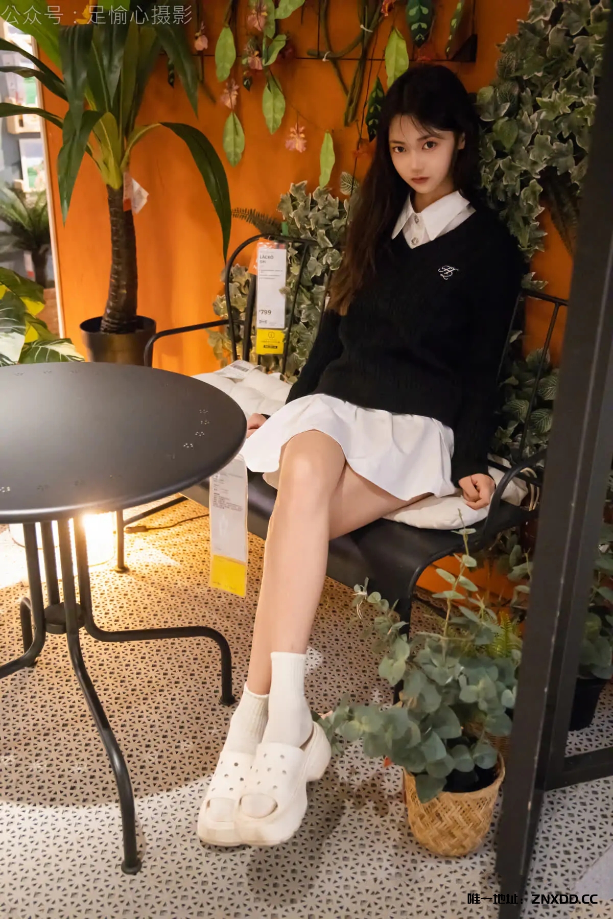 图片[15]-挖到宝了！👣这个足部写真太绝了，氛围感拉满！足愉心 – 少女美足美图视频12期[148G-2025.11]-XDM