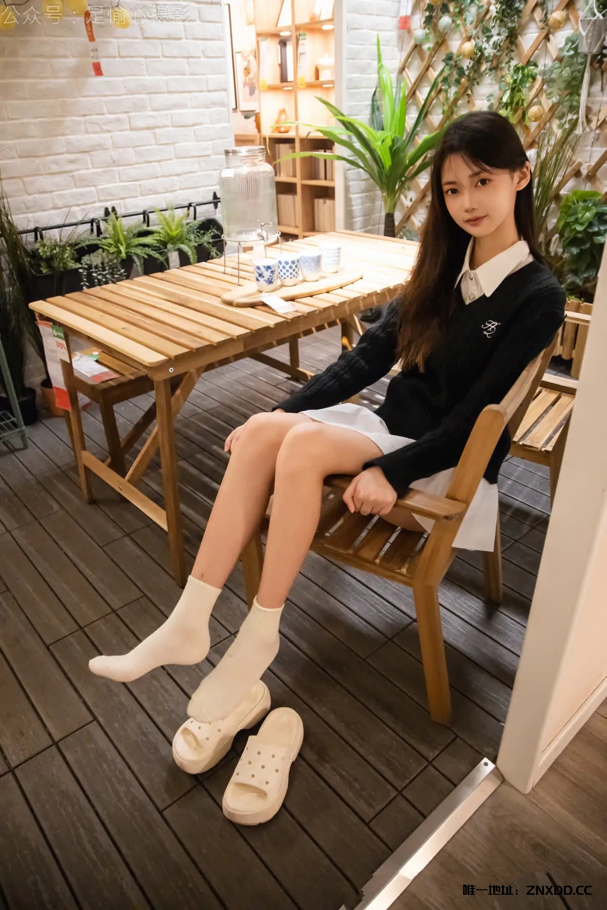 图片[16]-挖到宝了！👣这个足部写真太绝了，氛围感拉满！足愉心 – 少女美足美图视频12期[148G-2025.11]-XDM