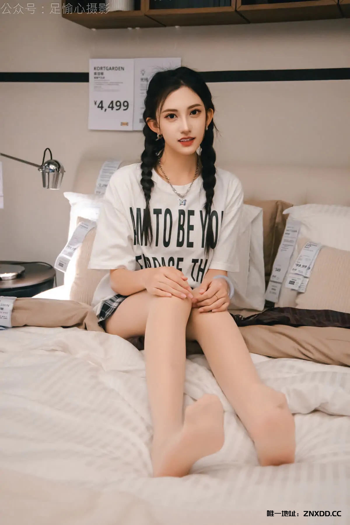 图片[27]-挖到宝了！👣这个足部写真太绝了，氛围感拉满！足愉心 – 少女美足美图视频12期[148G-2025.11]-XDM